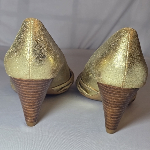 Jeffrey Campbell Gold Metallic Vintage Inspired Wooden Stack Heel Open Toe, 7.5 - Picture 5 of 10